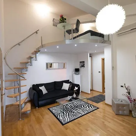 Antunovic Apartment