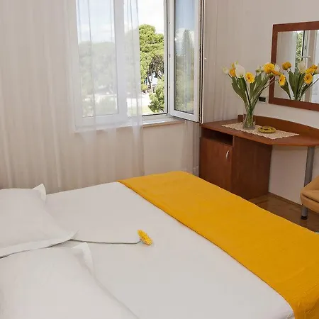 Antunovic Apartment